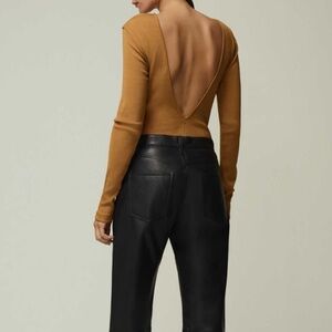 Goldsign the deep rib vback bodysuit size small color ochre